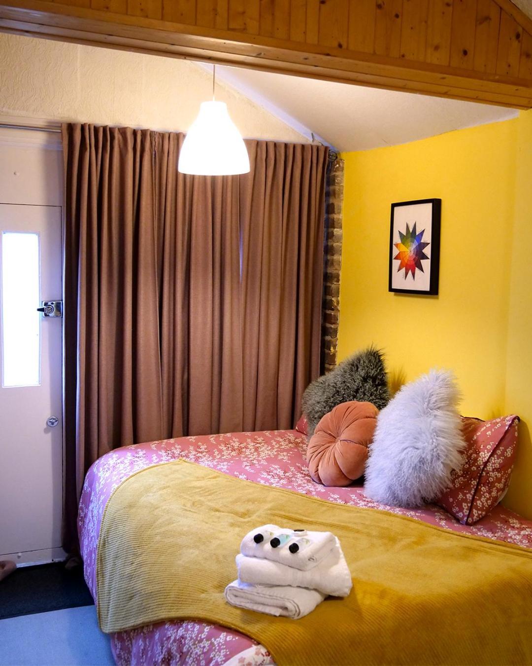 La Estrella Apartment Бекенхам Екстериор снимка